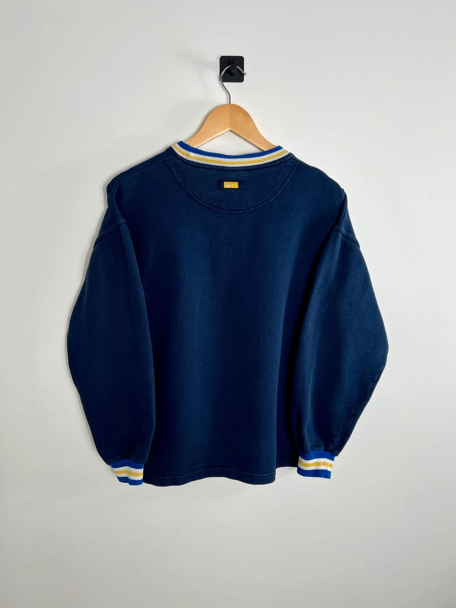 90's Vintage Nike Sweatshirt Big Swoosh Bleu vue de dos
