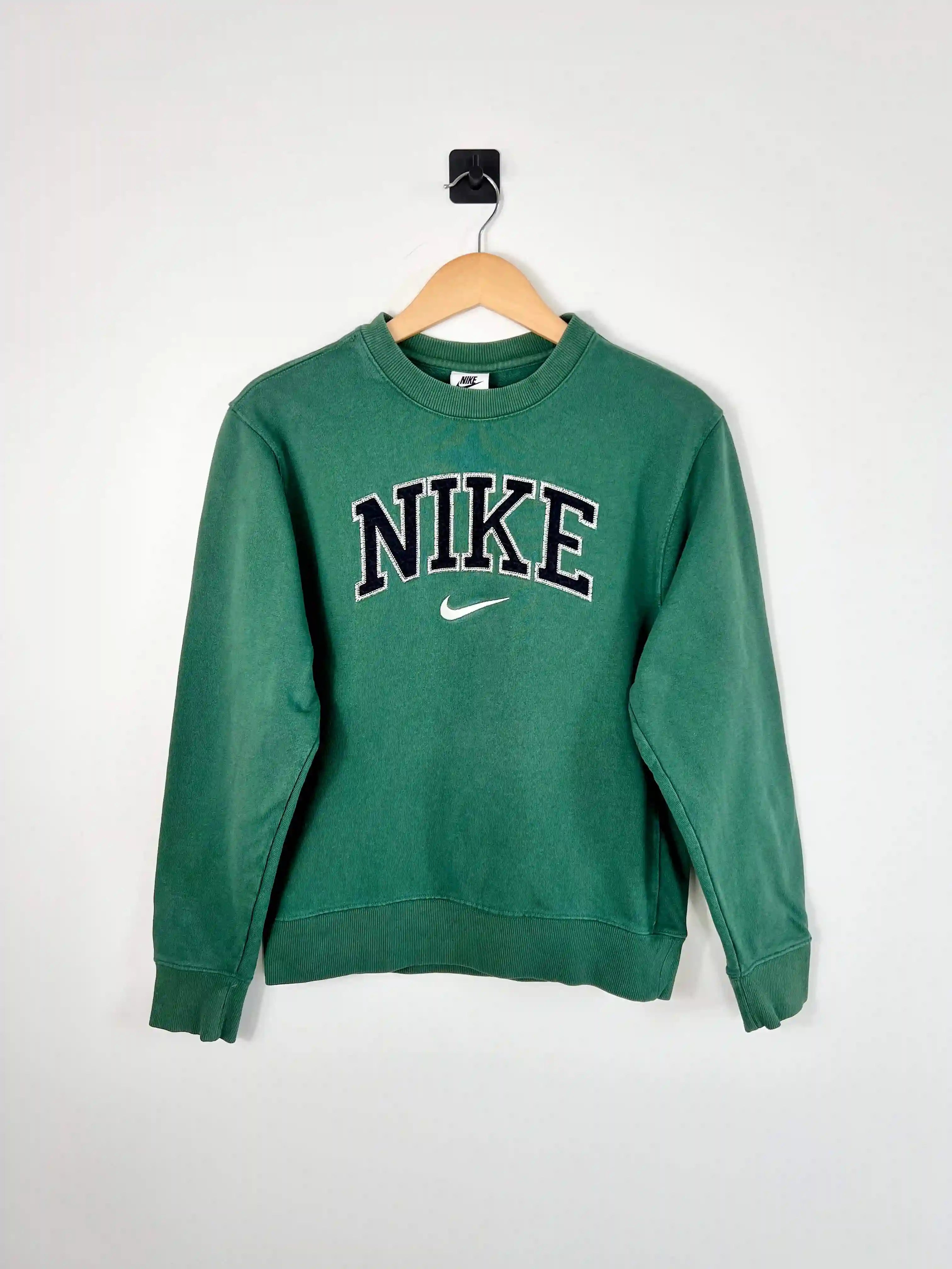 Vintage green nike sweatshirt sale