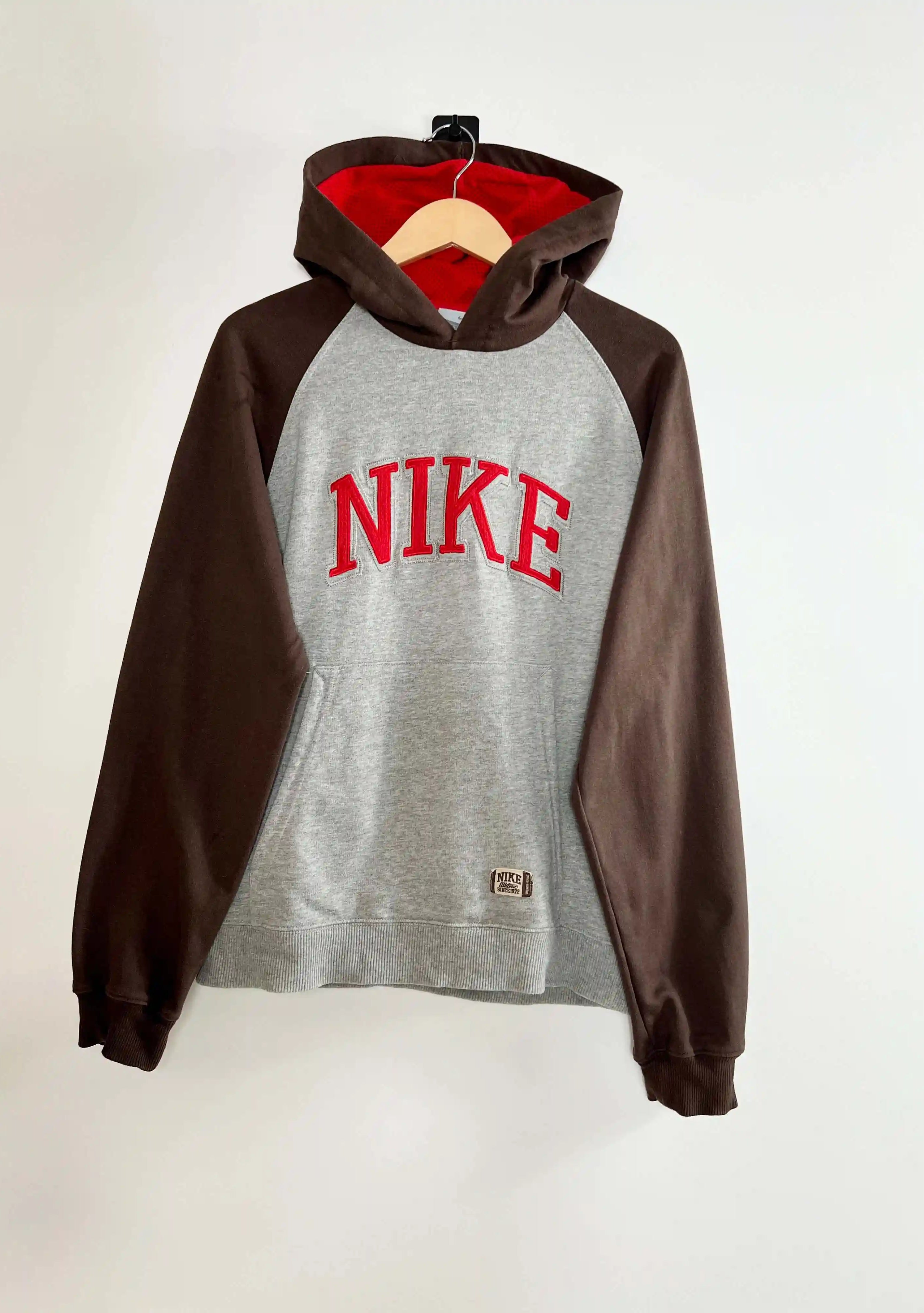 Vintage Nike Hoodie 2000s vue de face