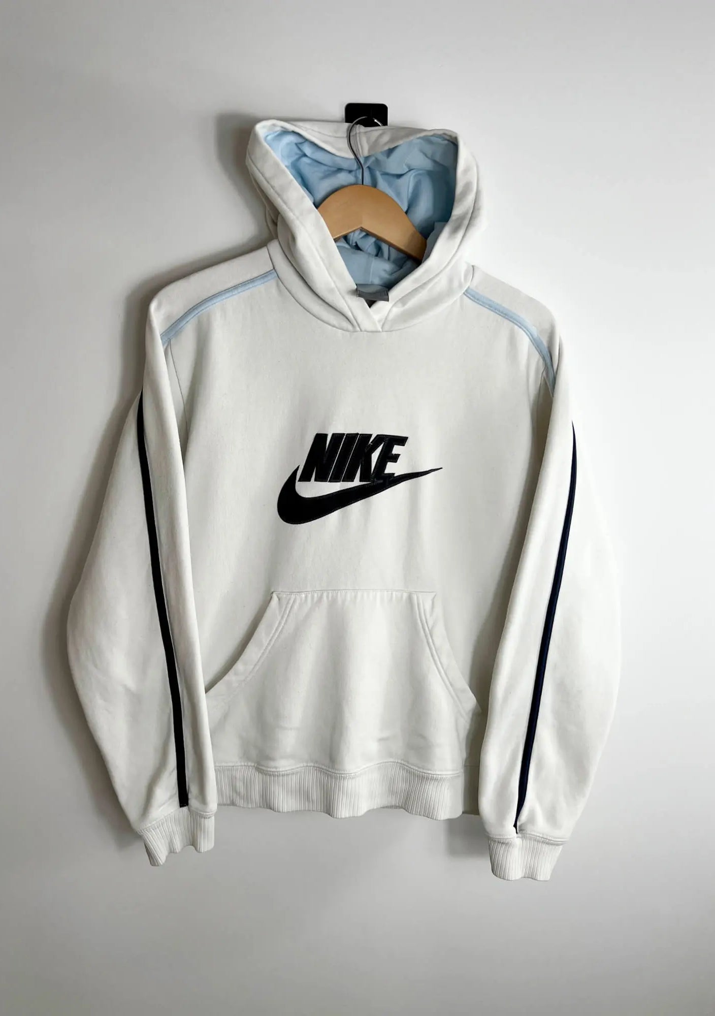 Hoodie Nike Femme Blanc Vintage 2000s vue de face