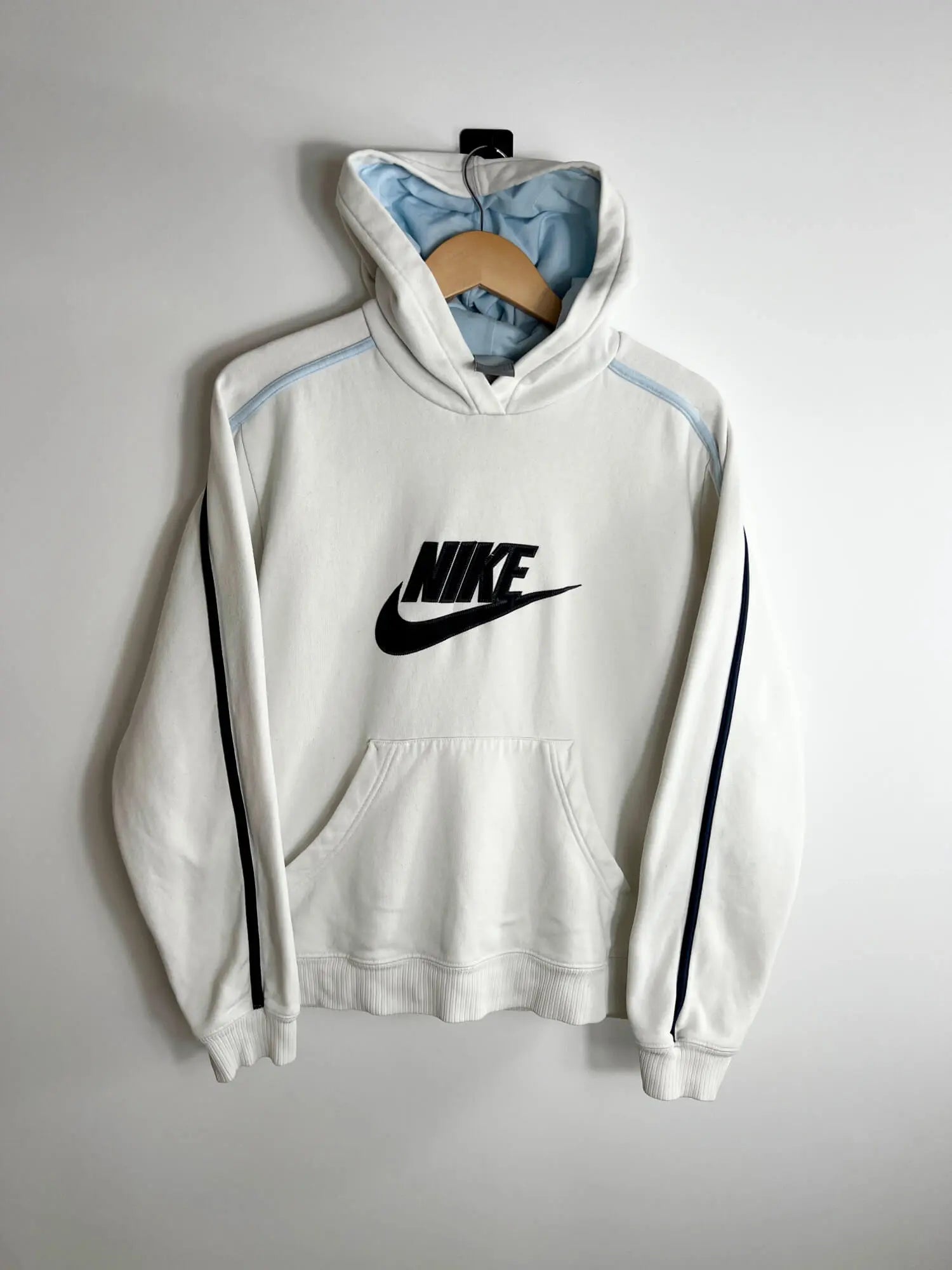 Hoodie Nike Femme Blanc Vintage 2000s vue de face