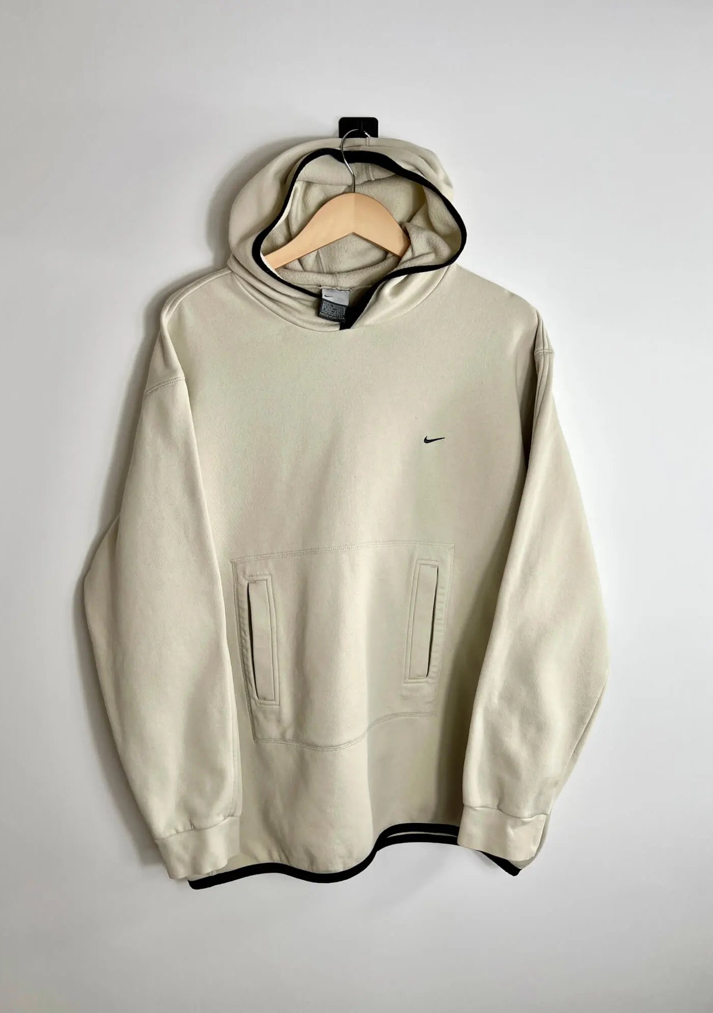 Hoodie Vintage Nike Crème 2000s vue de face