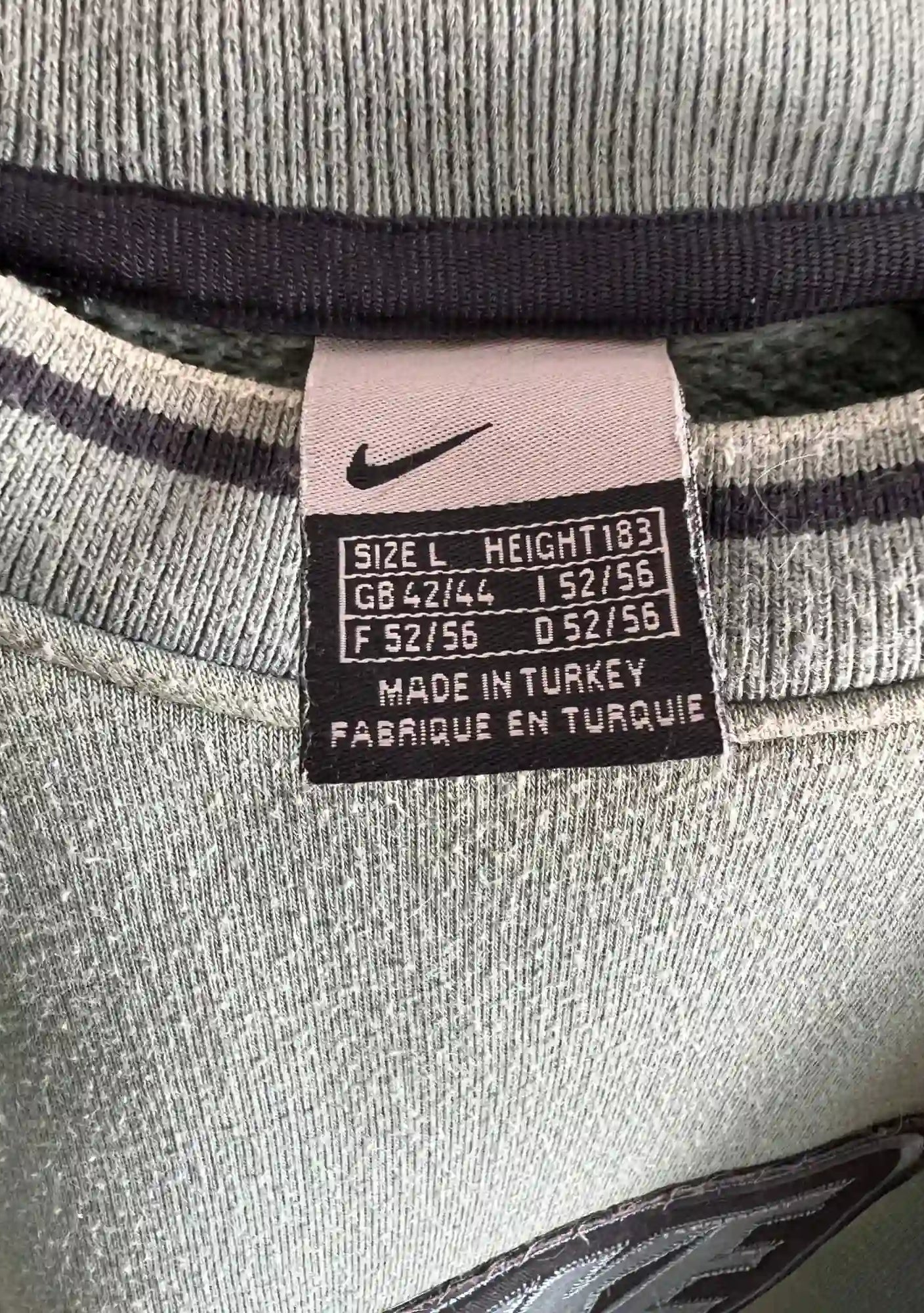 Nike Sweat Vintage Homme Vert vue etiquette nike