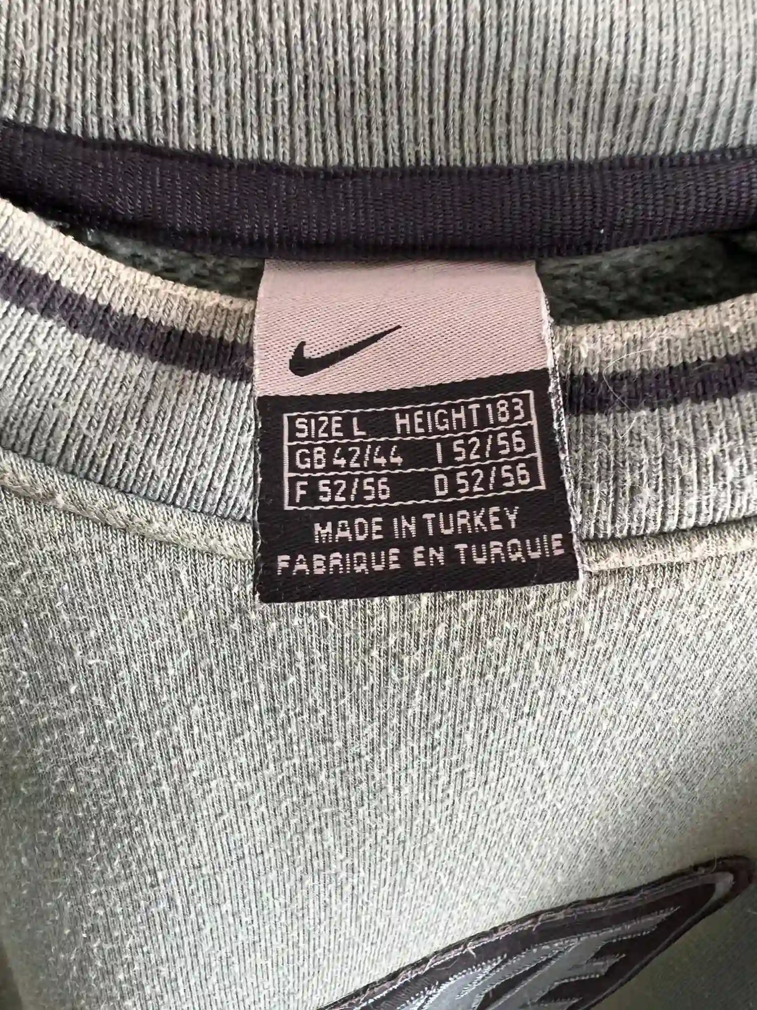 Nike Sweat Vintage Homme Vert vue etiquette nike