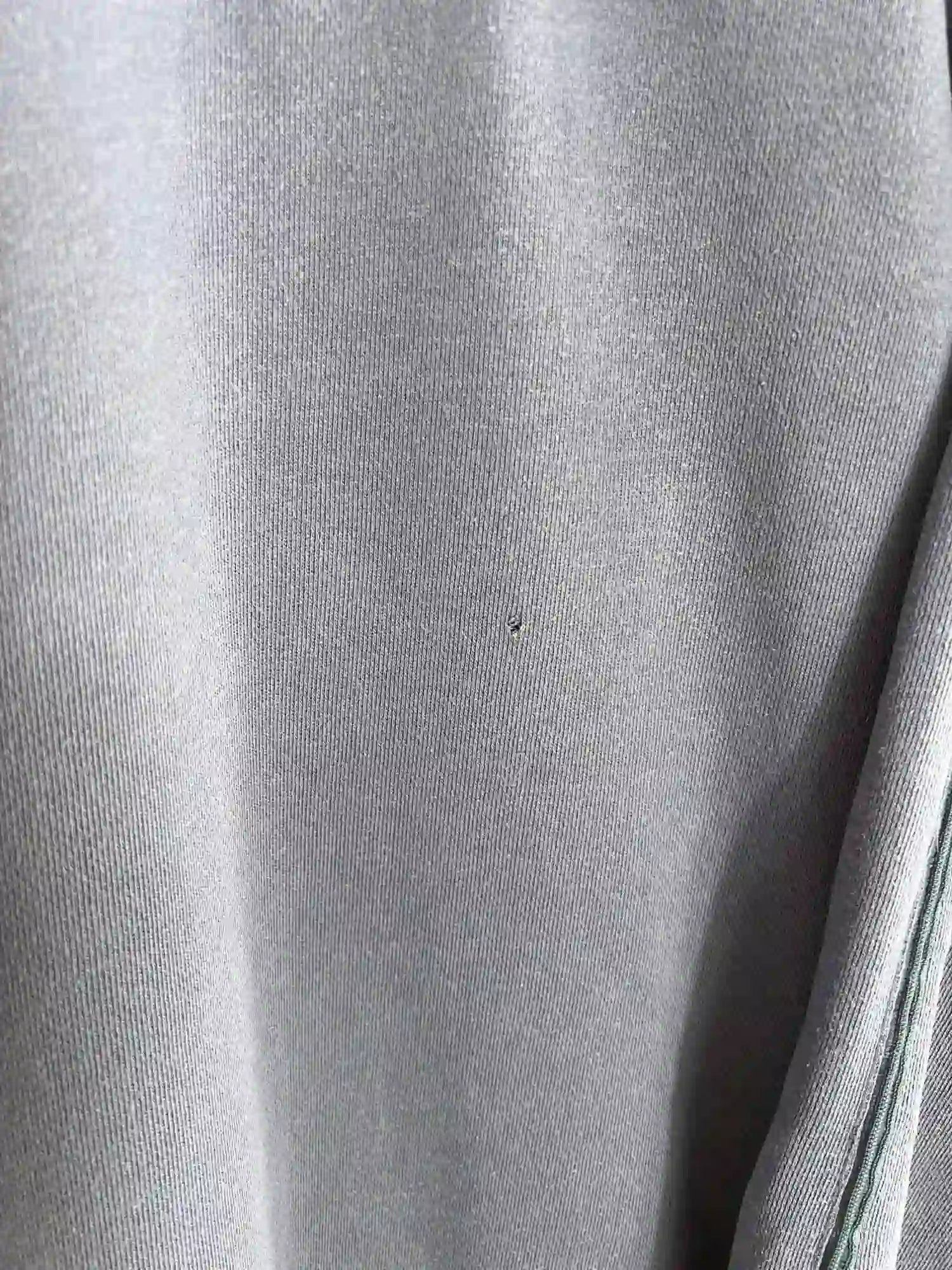 Nike Vintage 90s Sweatshirt Bleu vue du trou