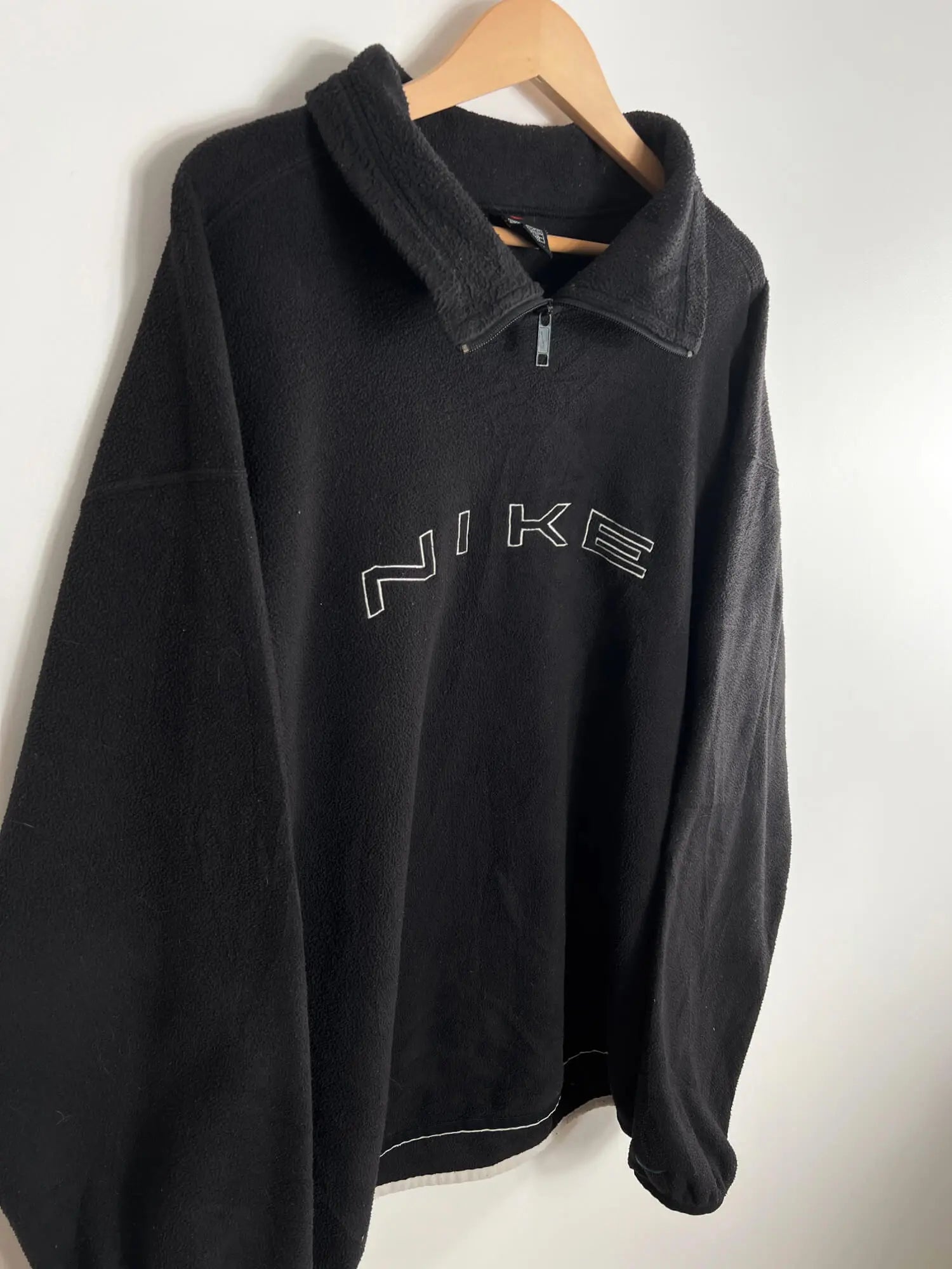 Polaire Nike Vintage Noir vue de coter