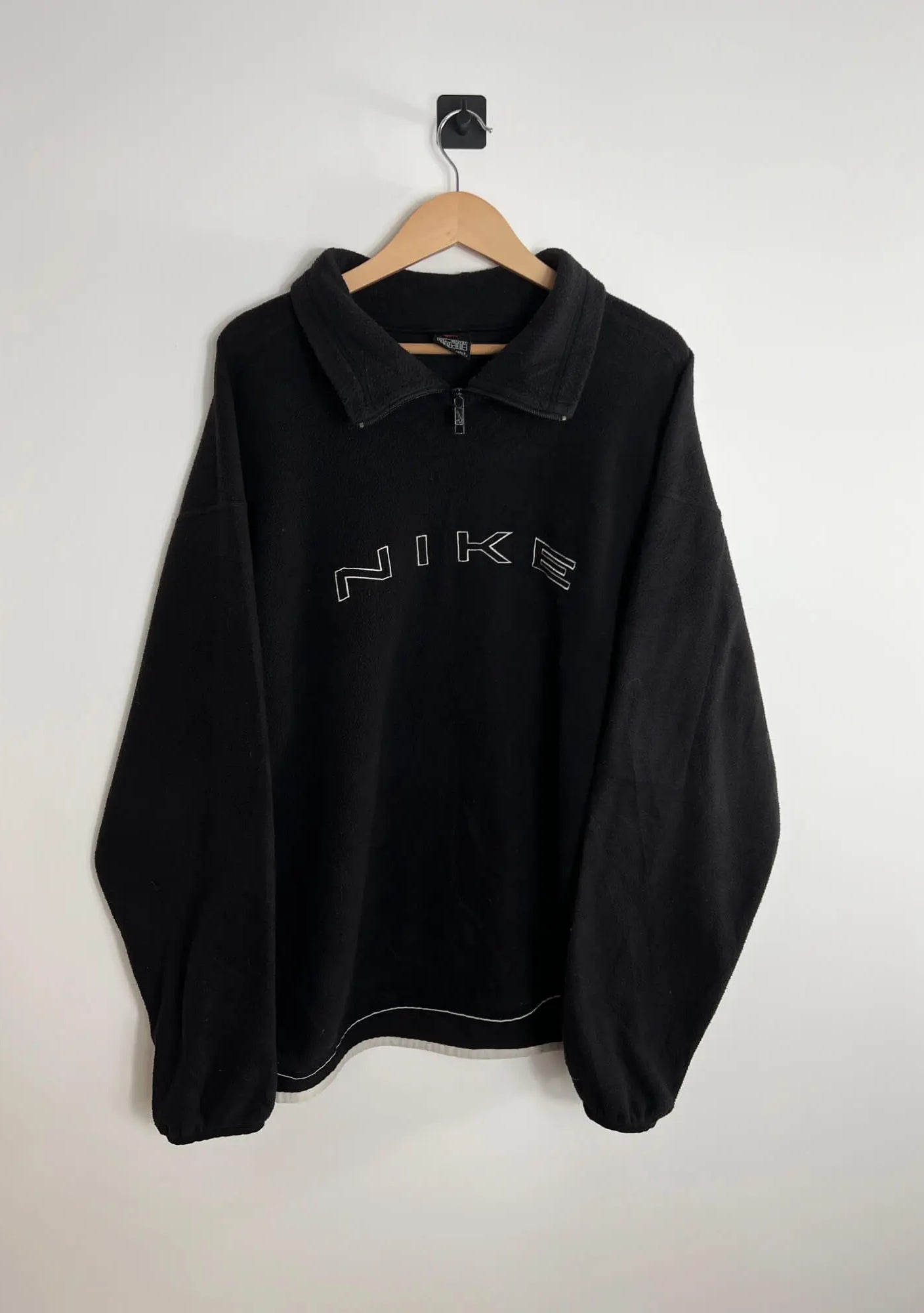 Polaire Nike Vintage Noir vue de face