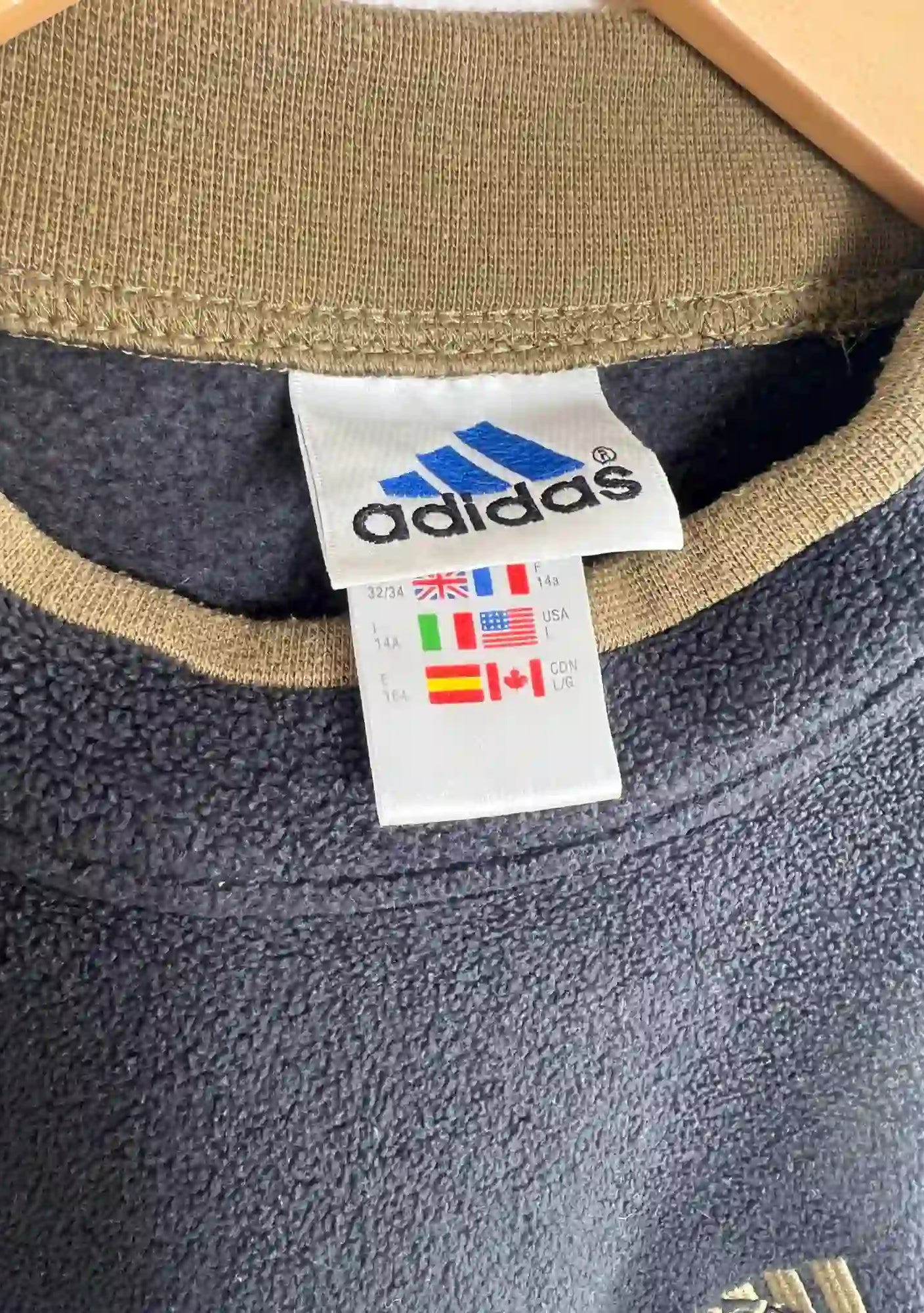 Pull Polaire Adidas vue etiquette