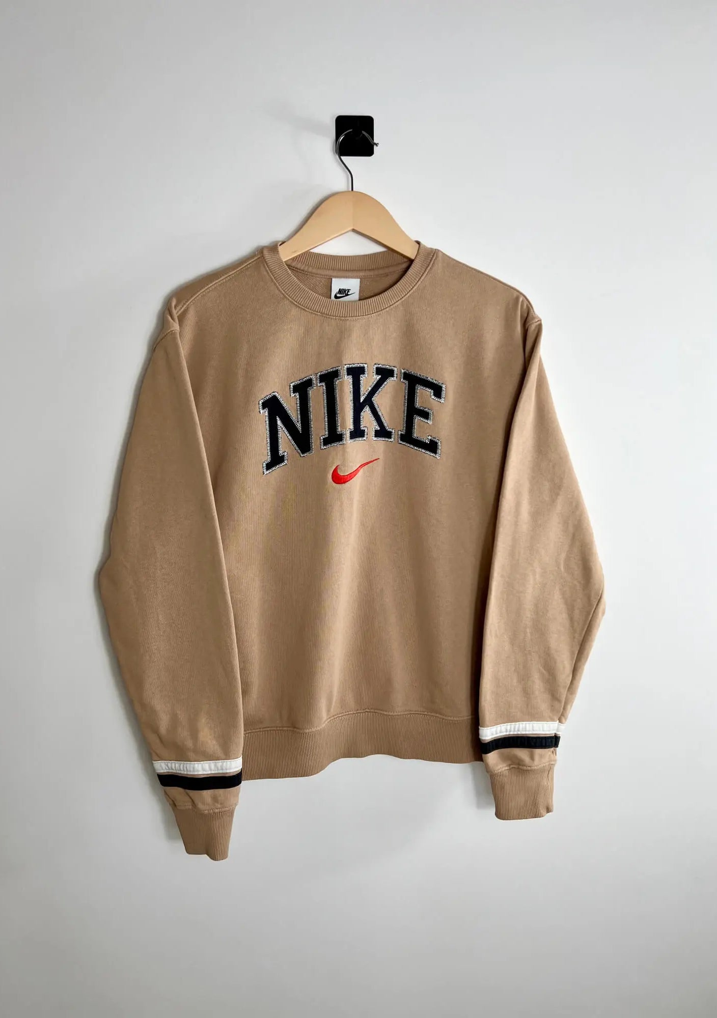 Sweat Nike Marron Femme Retro vue de face