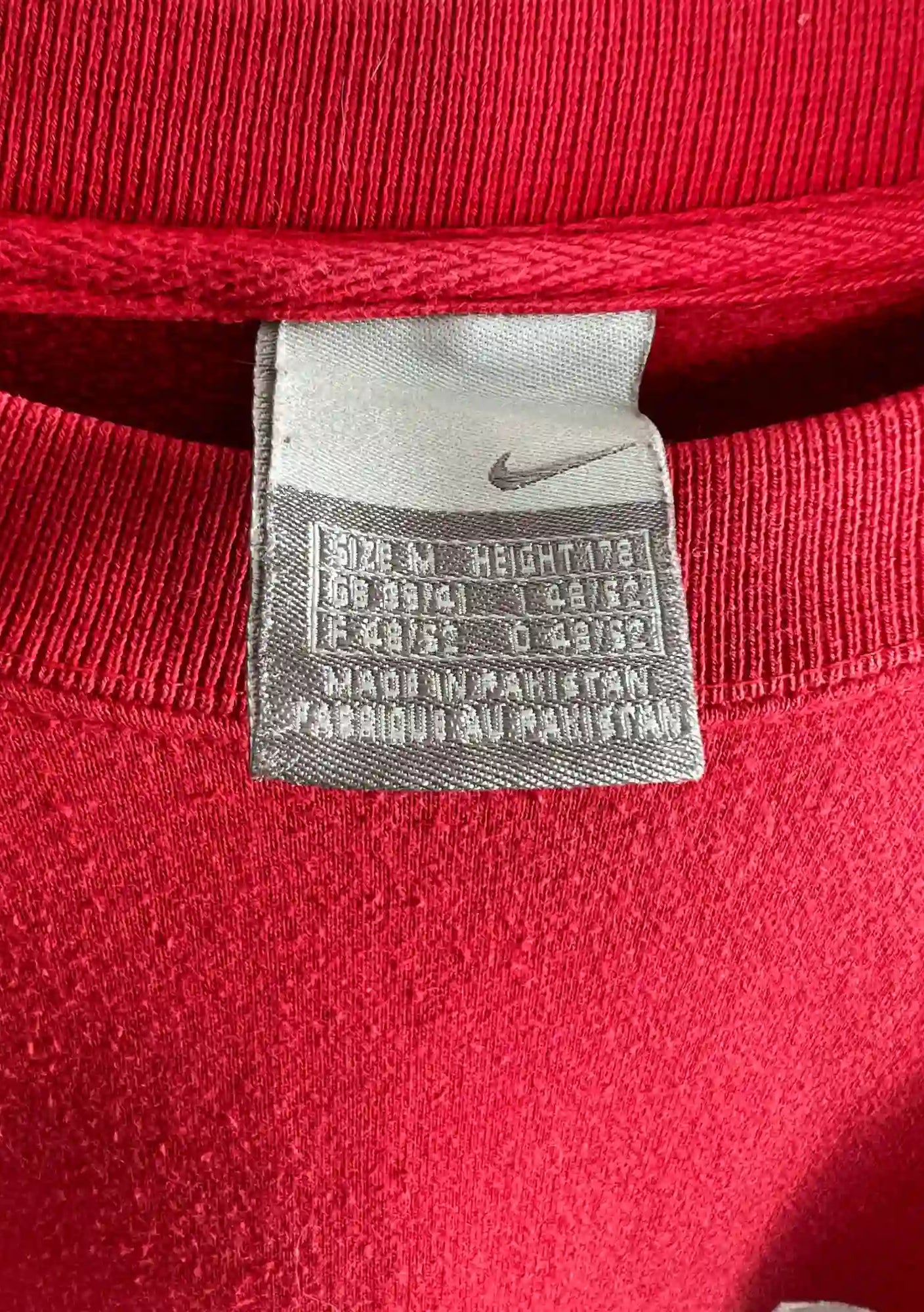 Sweat Nike Rouge 2000s vue etiquette nike