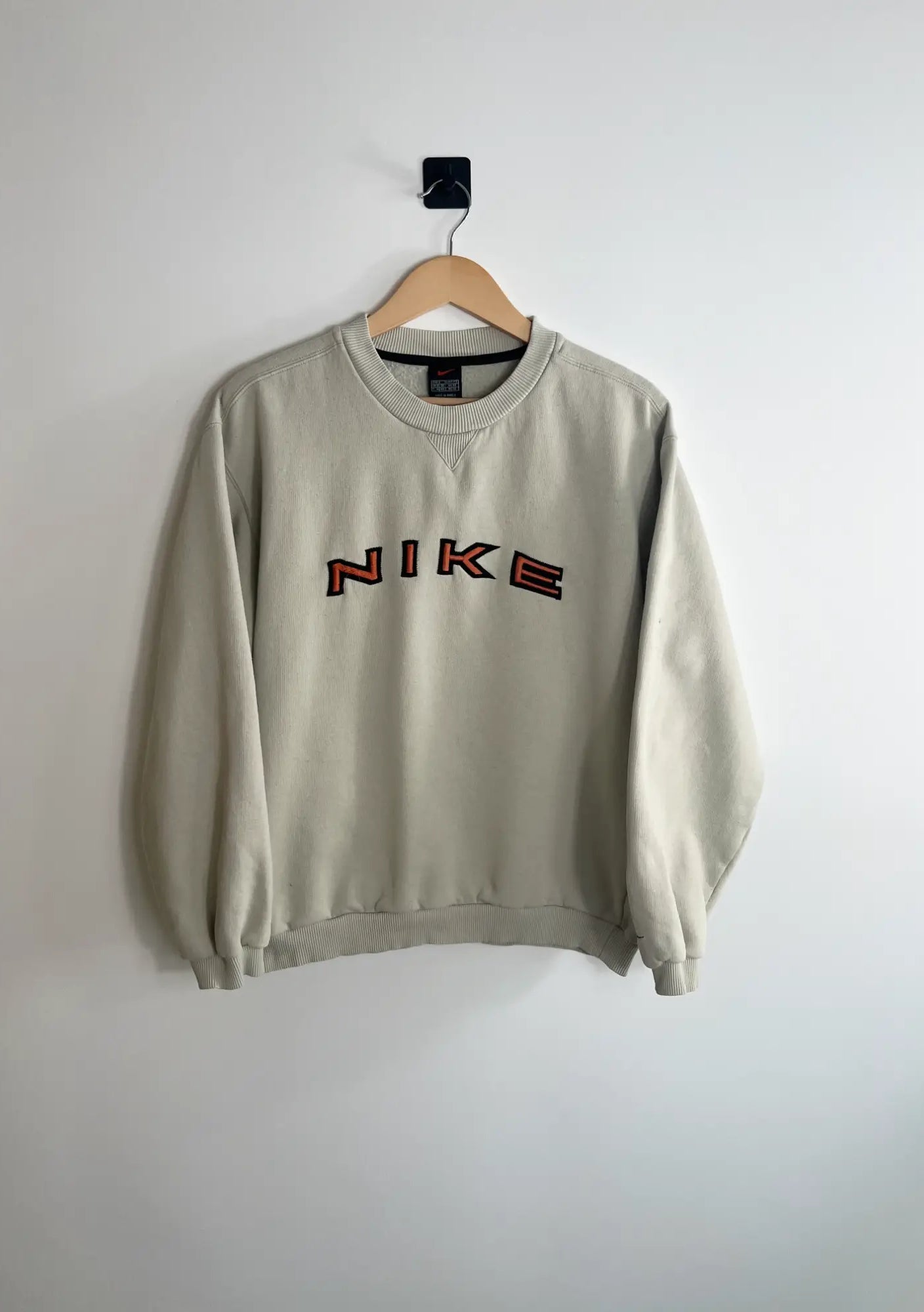 Sweat Nike Vintage 90s crème vue de face