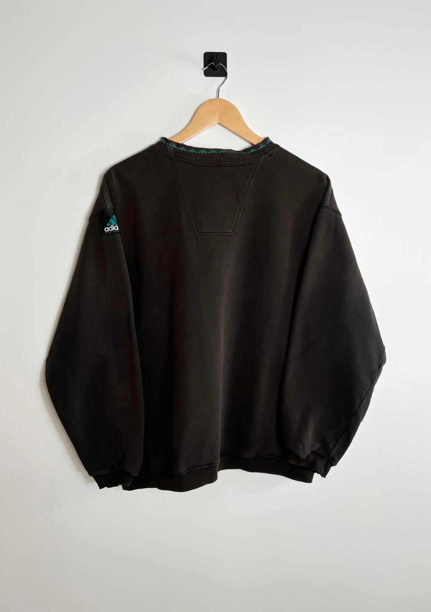 Sweatshirt Adidas Equipment Vintage 90s Noir vue de dos