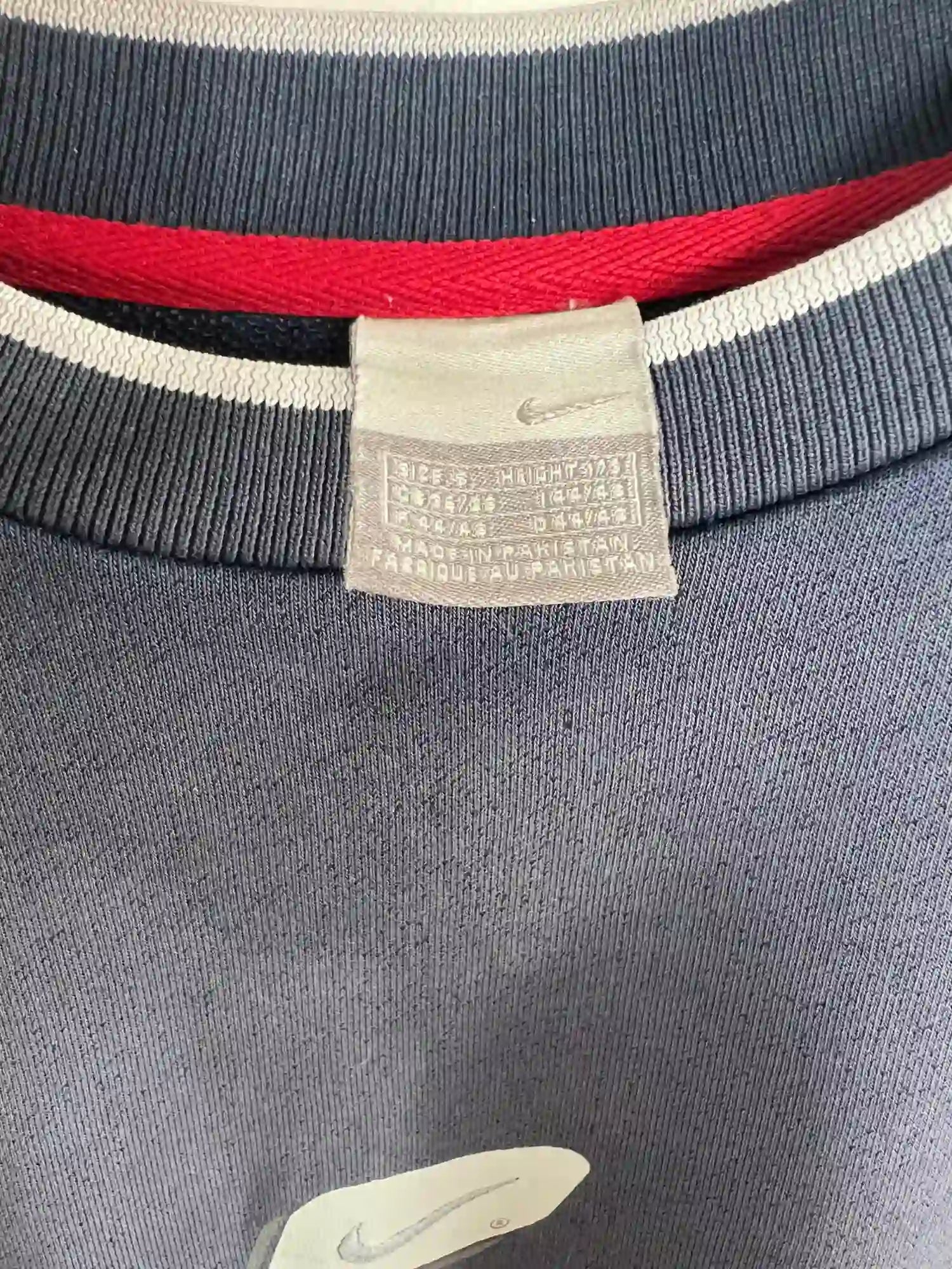 Vintage Jumpers Nike 2000s Bleu Marine vue etiquette