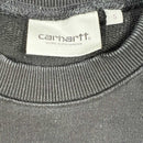 Sweatshirt Carhartt Wip noir avec poche sur le devant zoom sur l'étiquette de taille