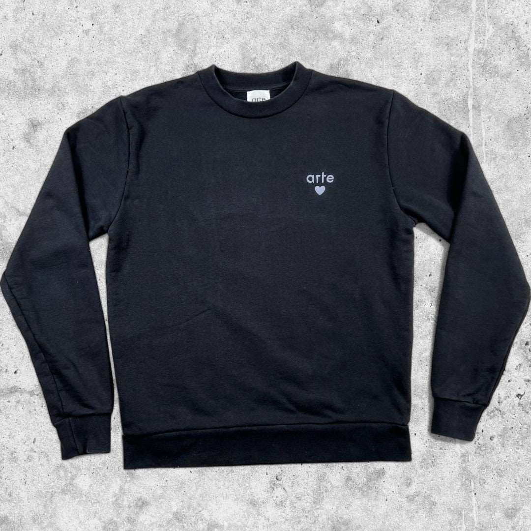 Sweatshirt Arte Antwerp noir minimaliste avec logo brodé vue de face