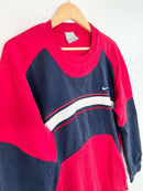 Nike 2000s Sweatshirt Rouge Mini Swoosh Brodé nike vue du logo