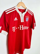 Adidas Maillot Bayern 2009 Domicile vue du logo du bayern Munich