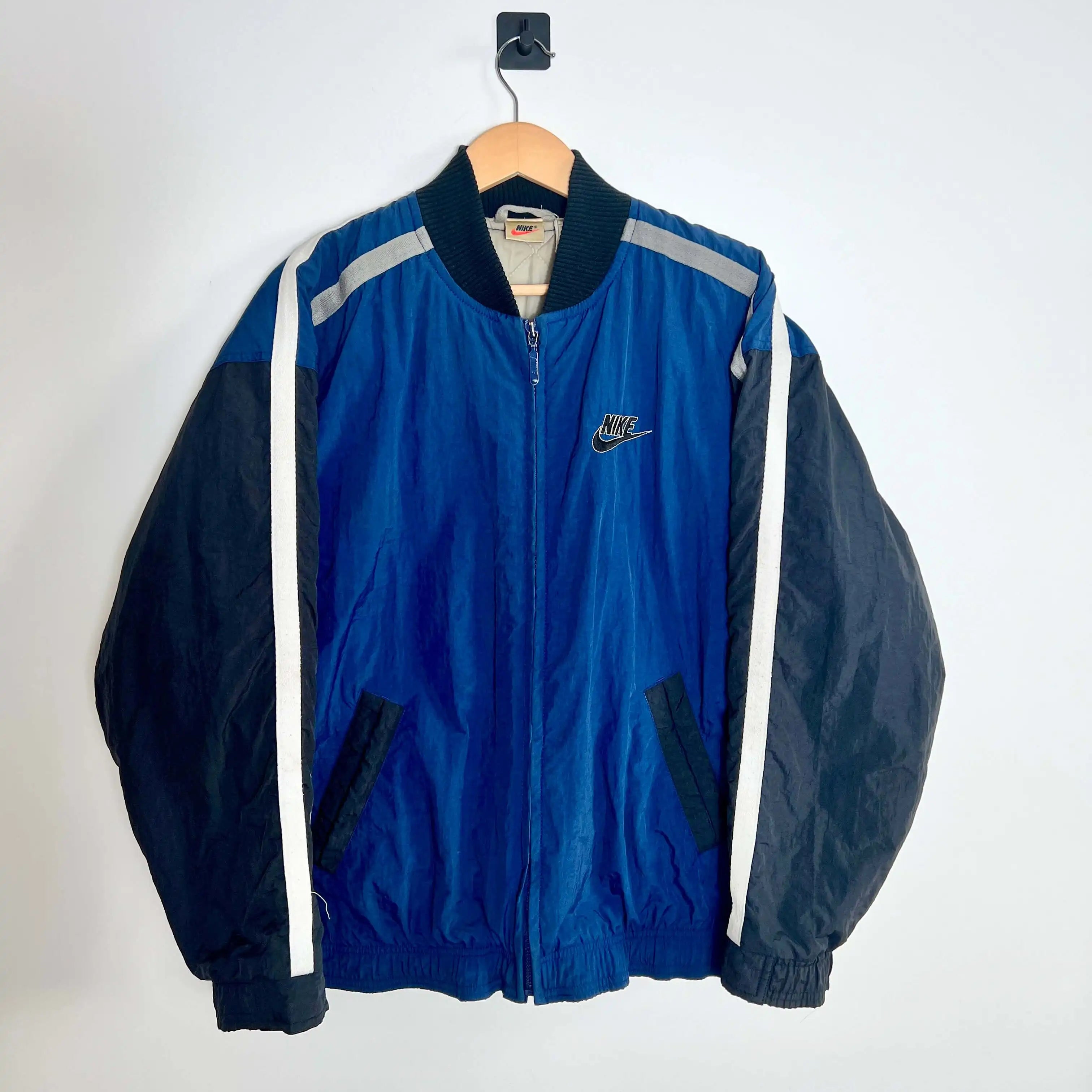 Nike Vintage Streetwear Authentique GOODSapes