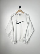 Nike vintage crewneck 2000s blanc big logo nike brodé vue de face