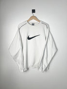 Nike vintage crewneck 2000s blanc big logo nike brodé vue de face