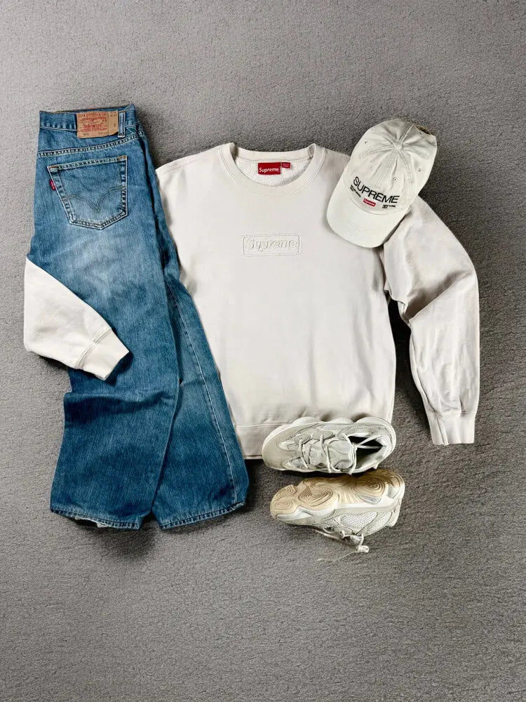 outfit crewneck supreme cutout et jeans levi's 501 vintage