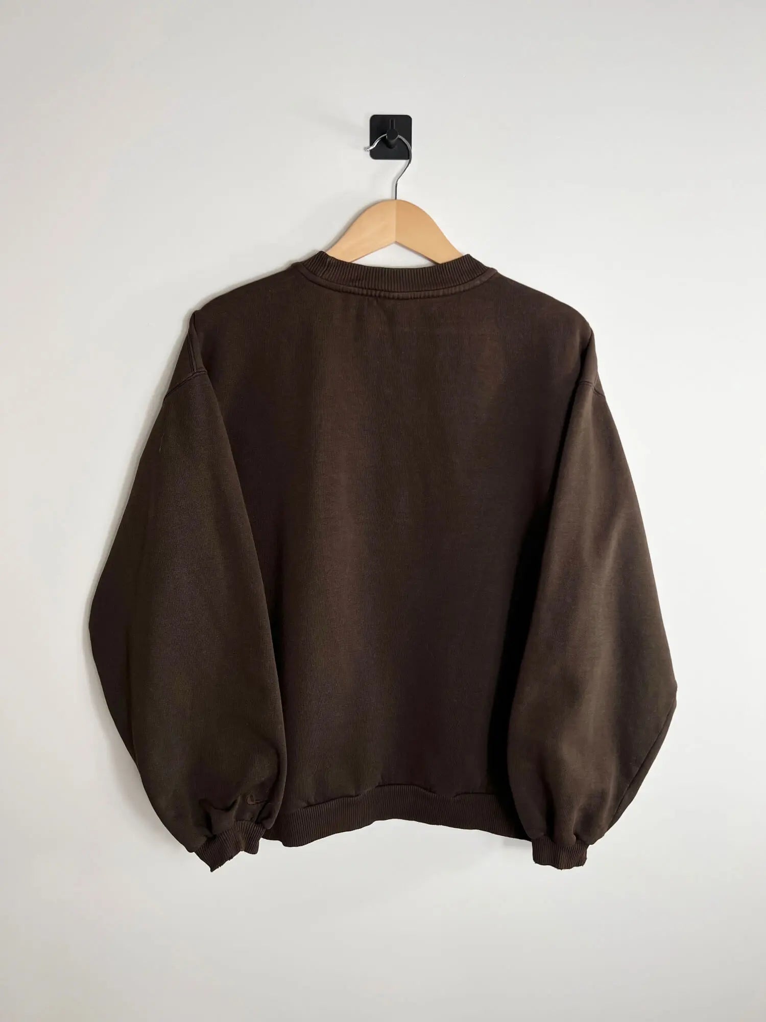 Nike Oversize Brown Embroidered Sweater vista posterior