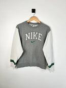 Retro Nike Sweater Gris Logo Brodé vue de face