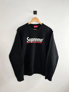 Supreme Underline Crewneck Black SS20 vista frontal