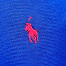 Détail du logo brodé en rouge sur le sweatshirt Ralph Lauren