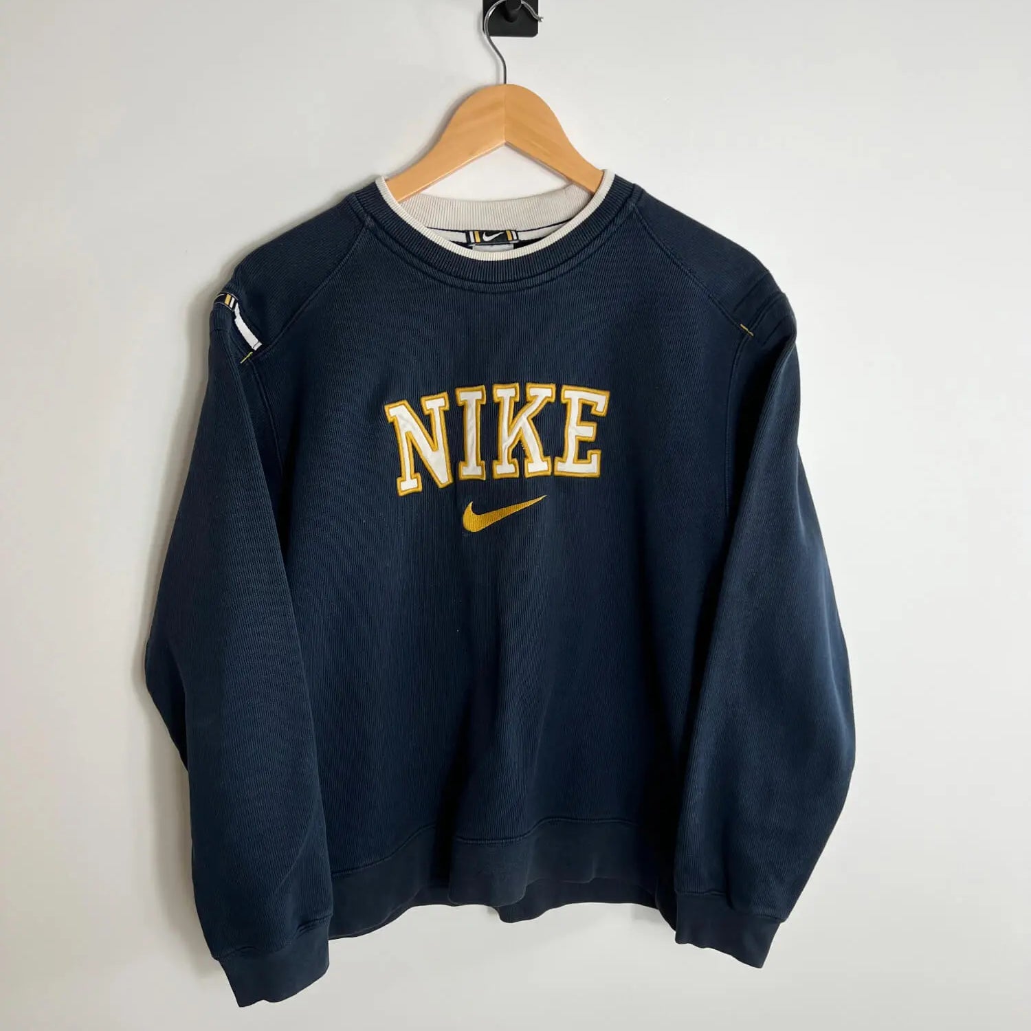Retro nike sweatshirt shop
