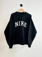 Sweat Nike Vintage 90's Homme Noir vue de face