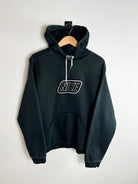 Vintage Black Nike Hoodie vista frontal