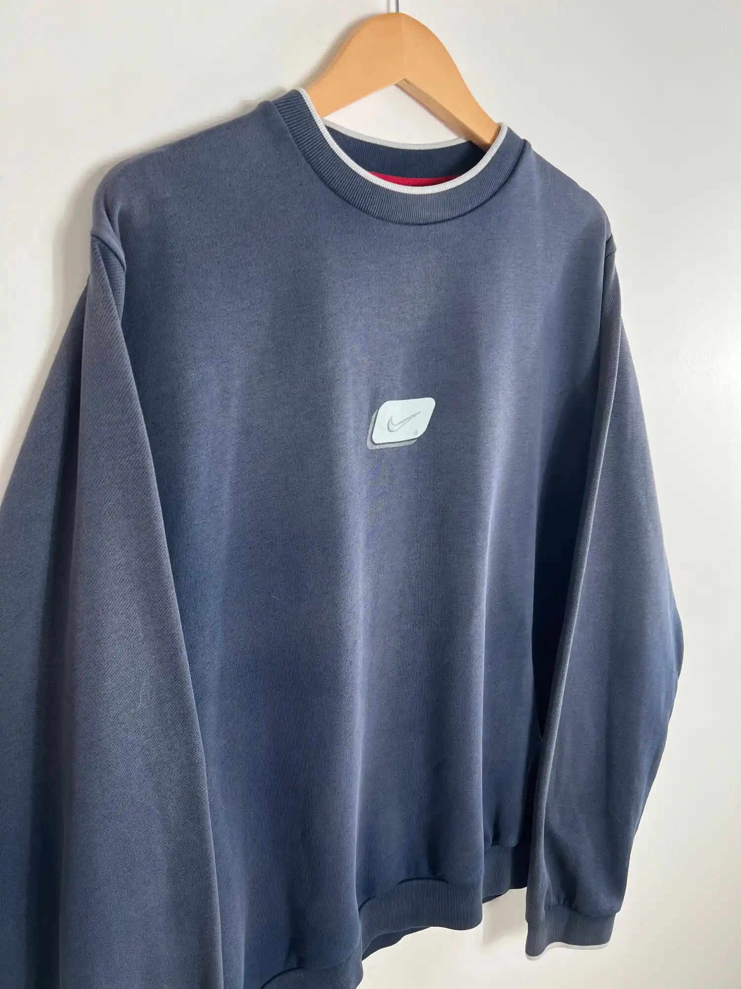 Vintage Jumpers Nike 2000s Navy Blue vista lateral